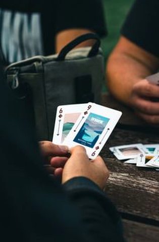 help F8bet
